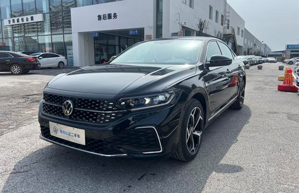 imgi_3_Parsent 1 2026 Passat Premium Edition 380TSI Starry Sky Dragon Edition– Ready for Export From China | China Auto Dealer - Image 1